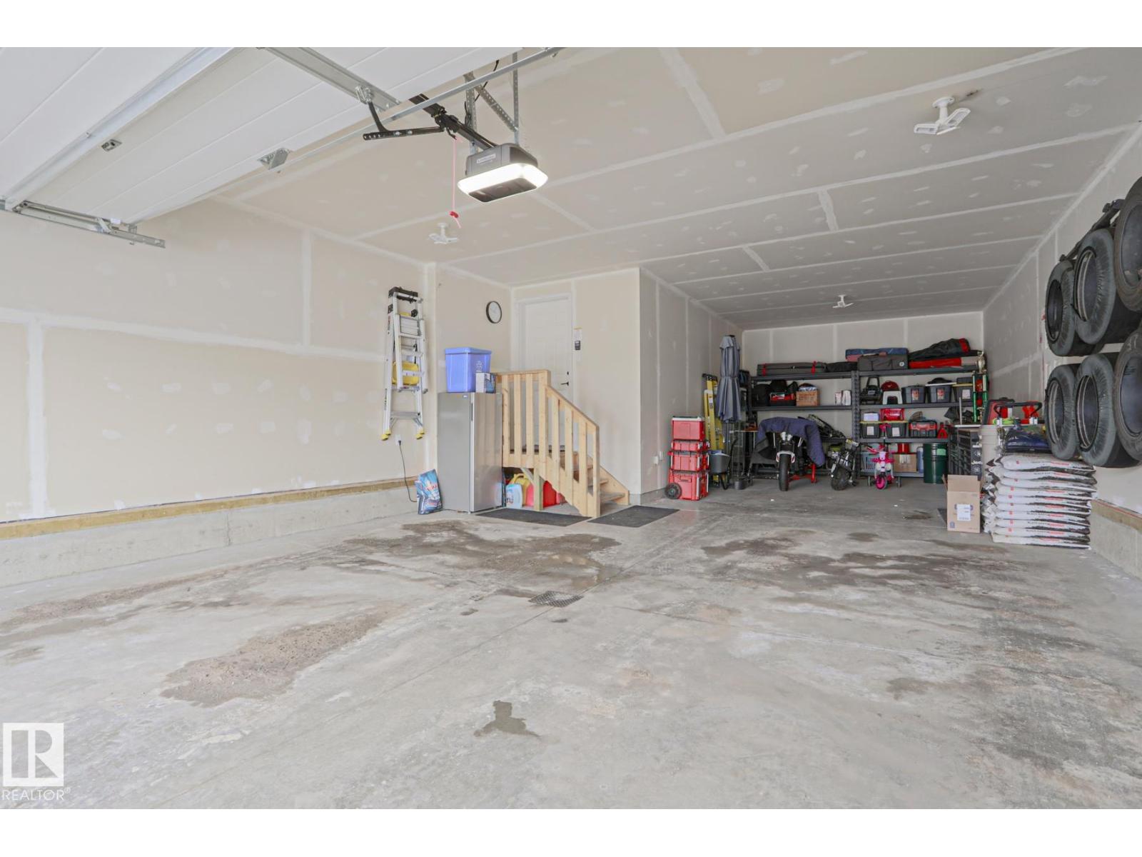 18 ENCHANTED WAY, St. Albert