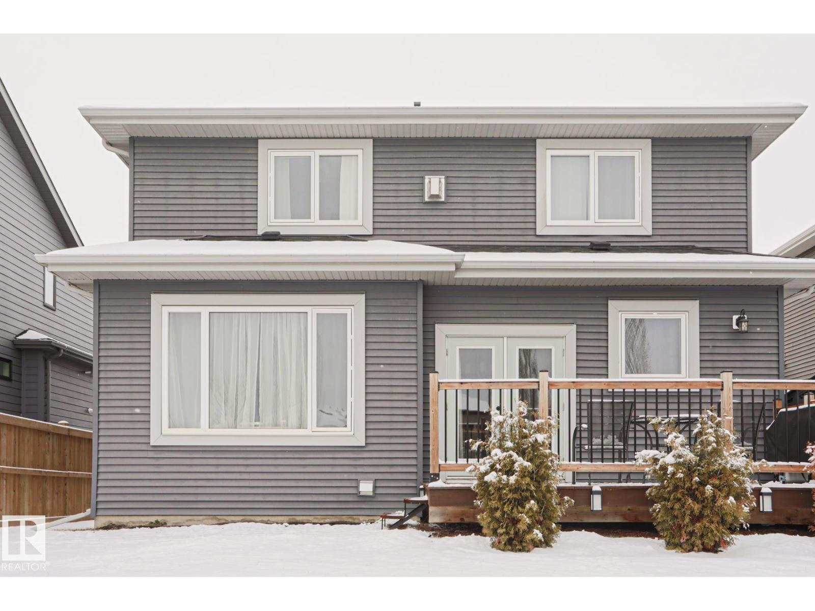 18 ENCHANTED WAY, St. Albert