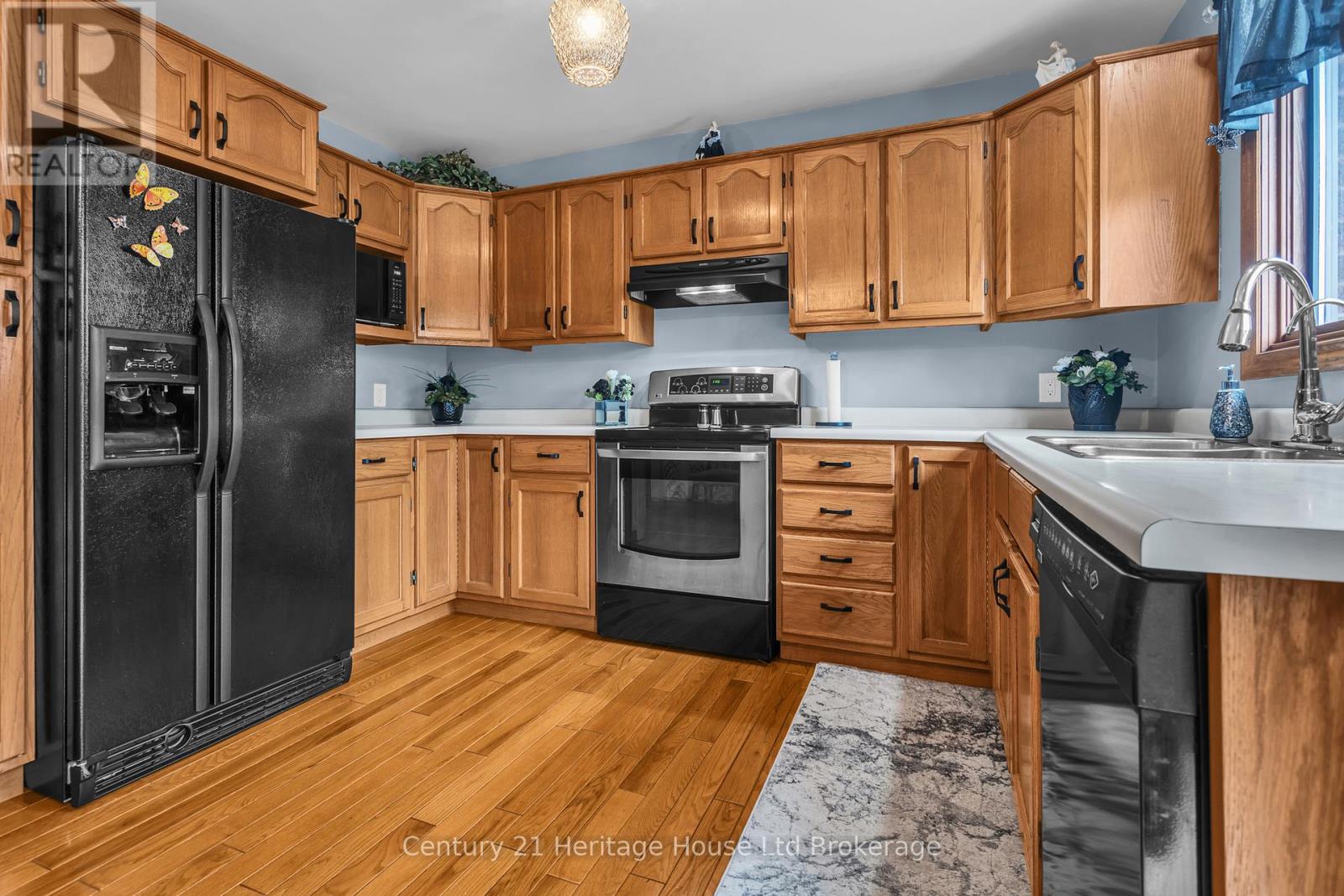 15 GIBSON DRIVE - 15