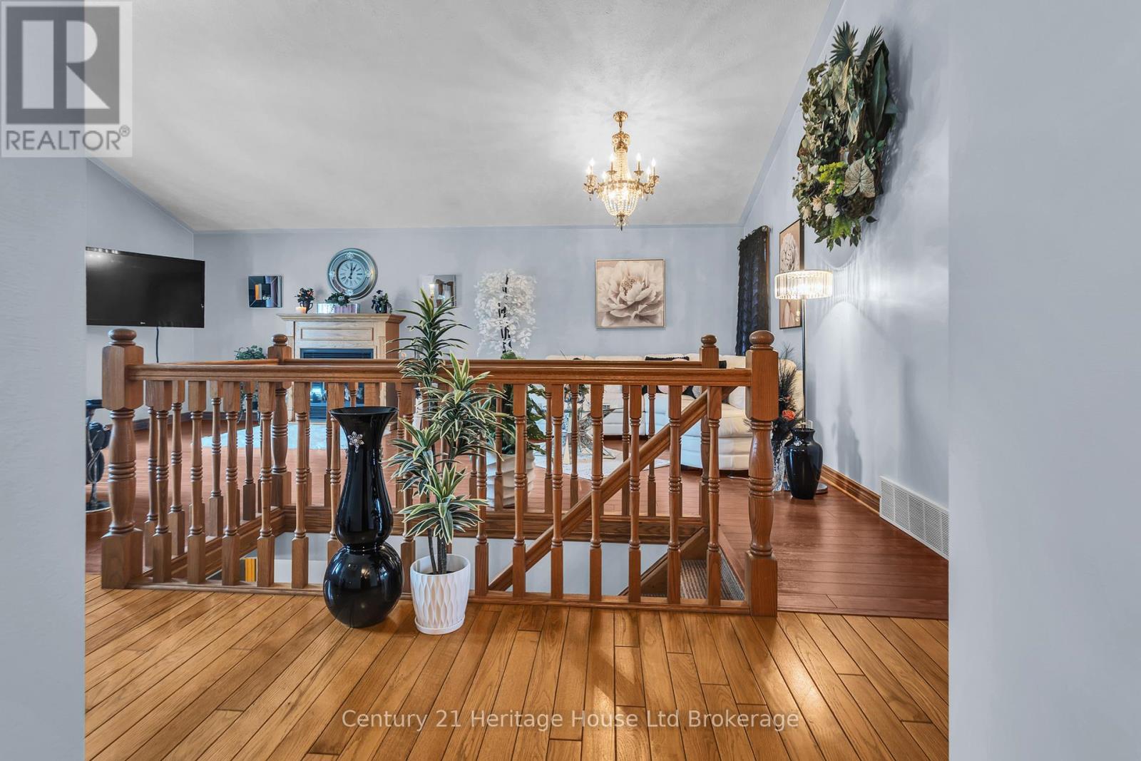 15 GIBSON DRIVE - 16