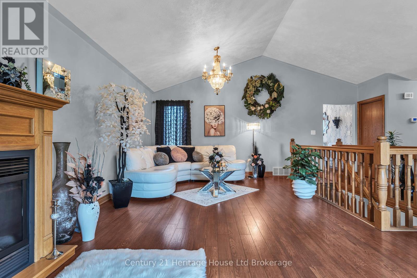 15 GIBSON DRIVE - 6