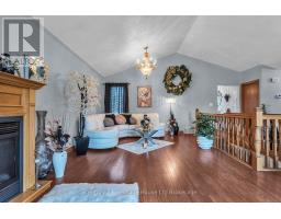 Bathroom - 15 Gibson Drive, Tillsonburg, ON N4G5G4 Photo 6