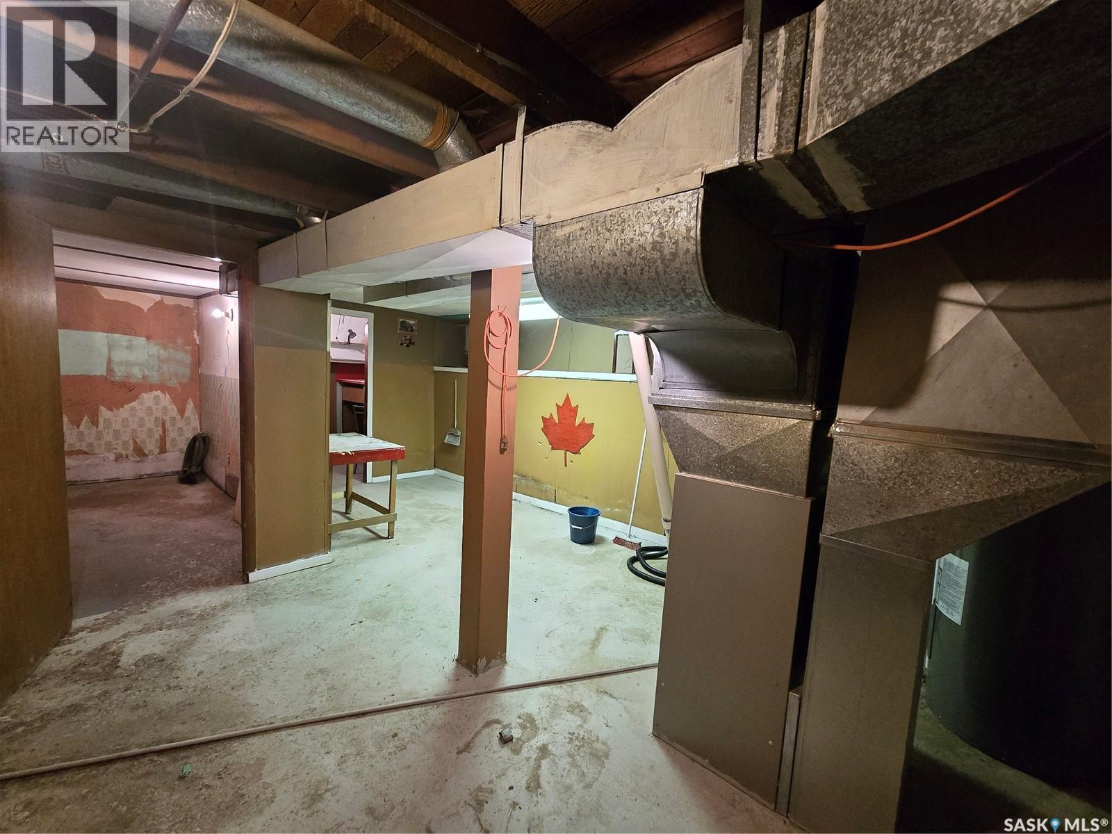 803 Hall STREET — photo 17