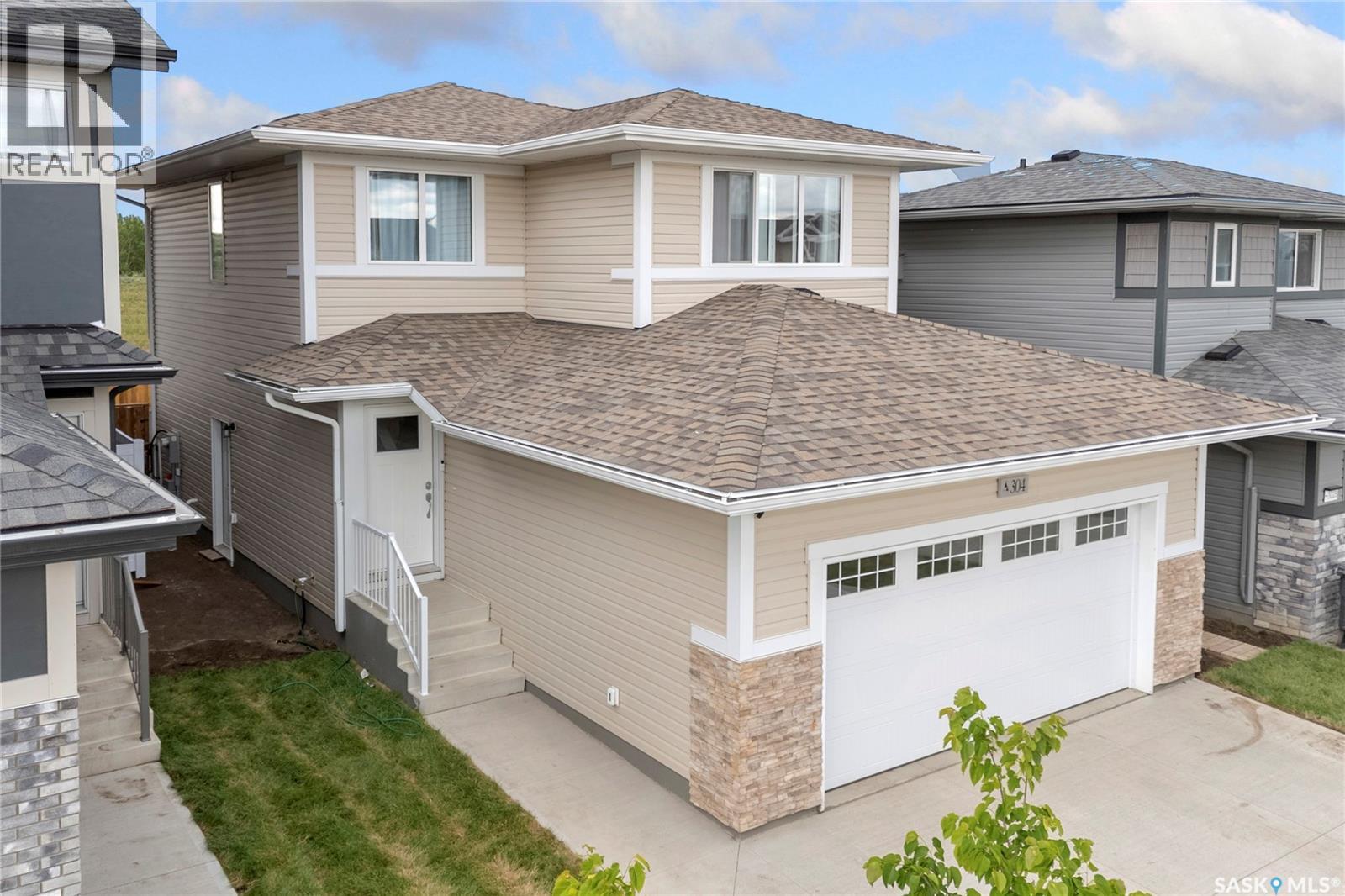 304 Pepper PLACE - 1