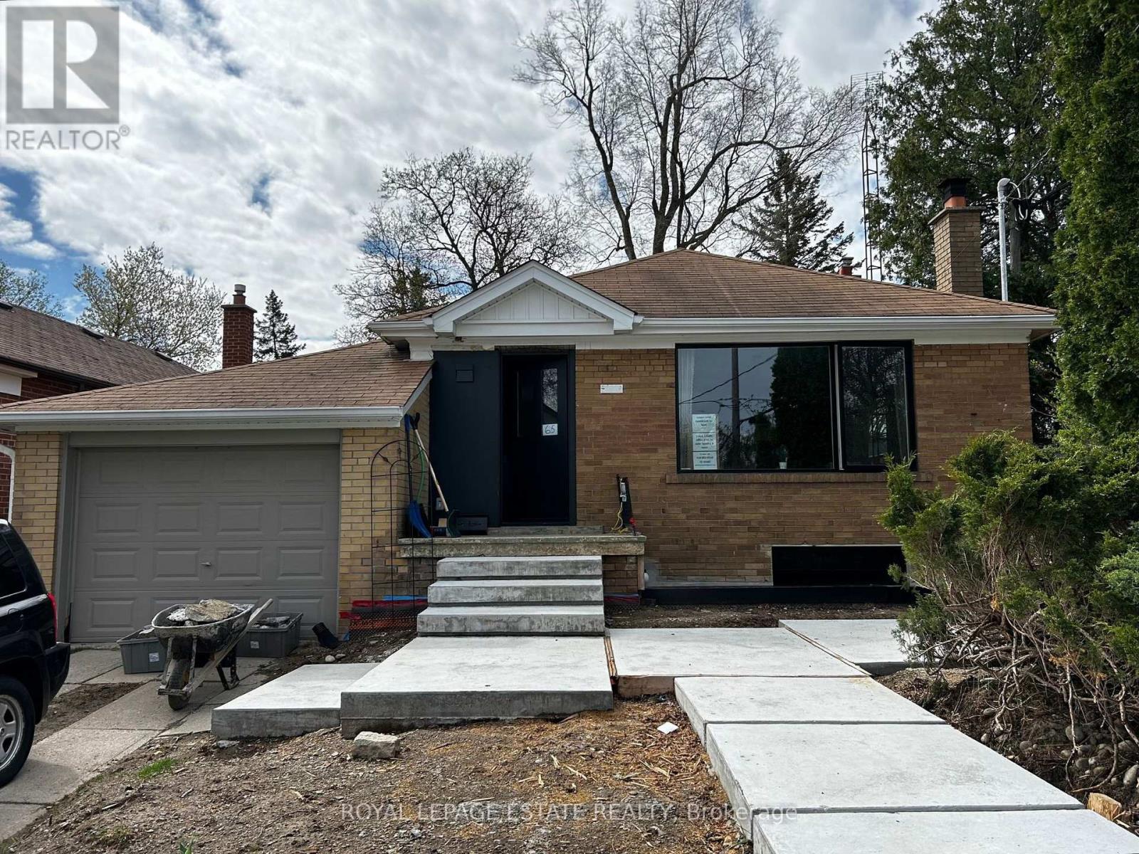 Listing photo of LOWER - 65 MAYWOOD PARK