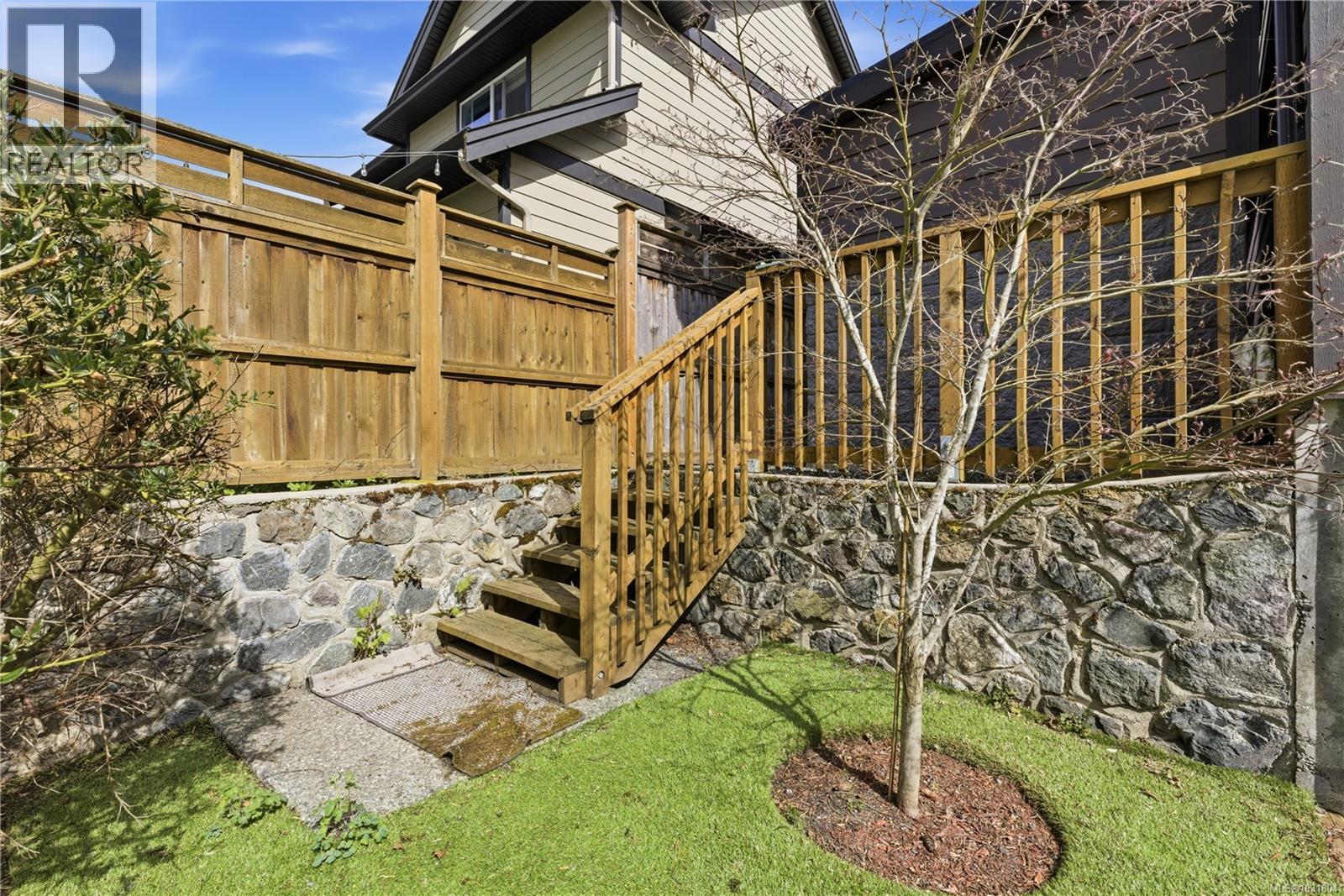  3512 Honeycrisp Avenue, Langford