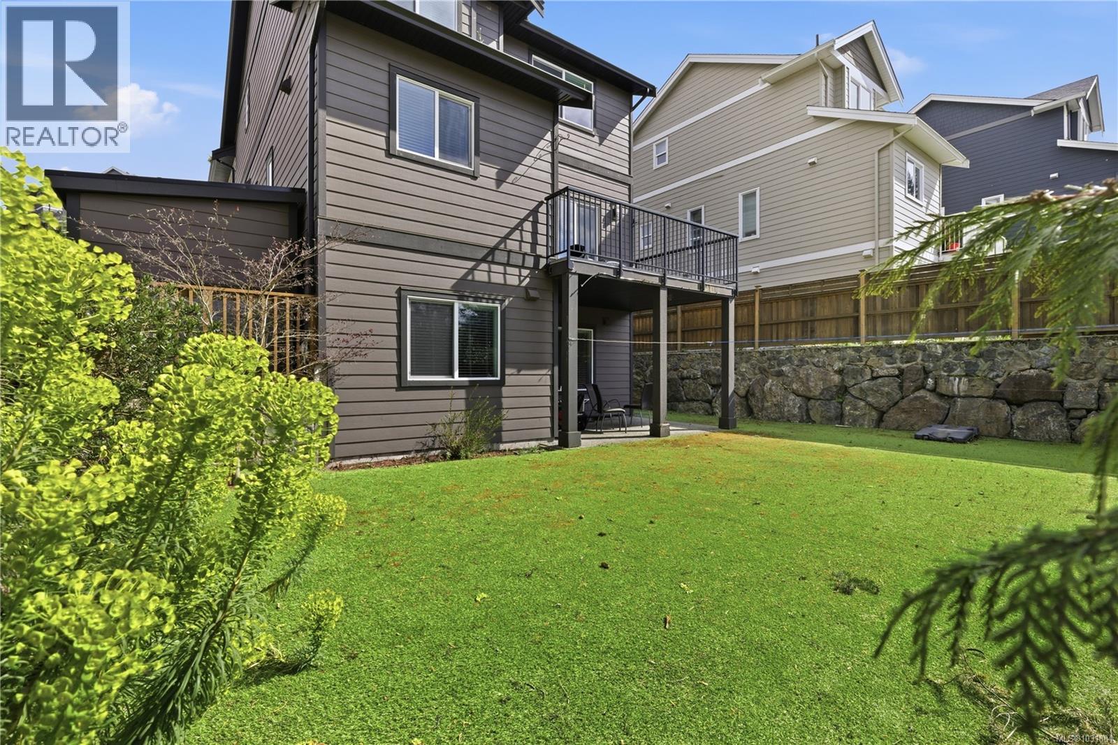  3512 Honeycrisp Avenue, Langford