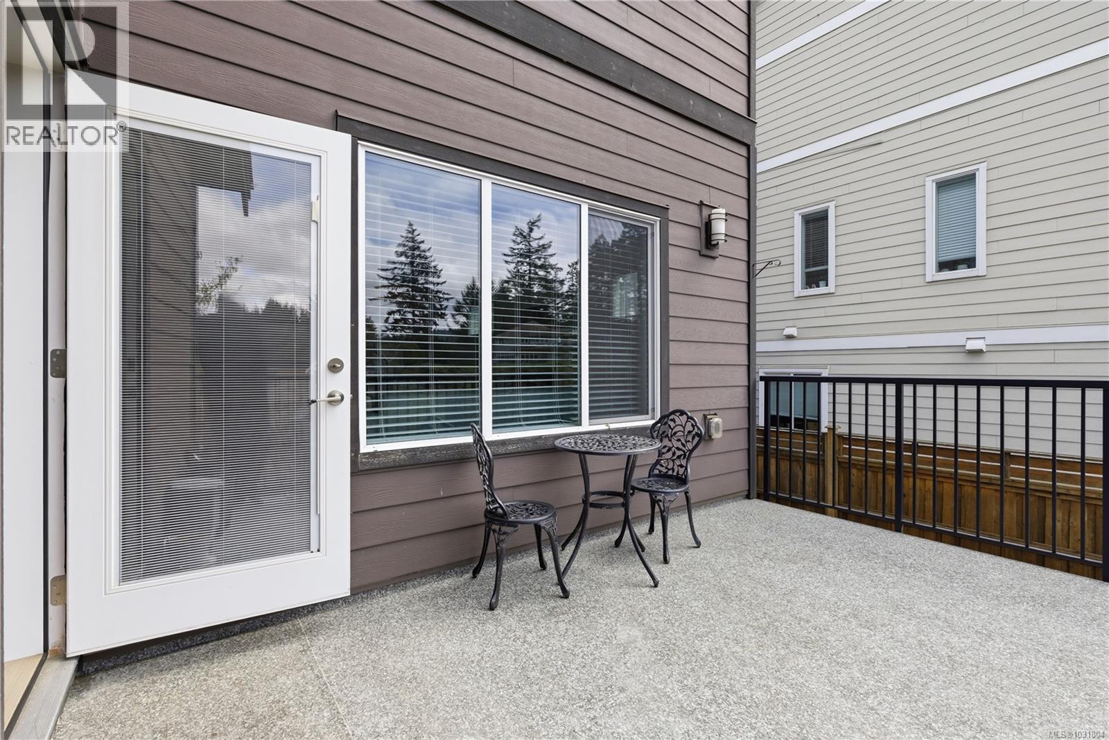 3512 Honeycrisp Ave - 33