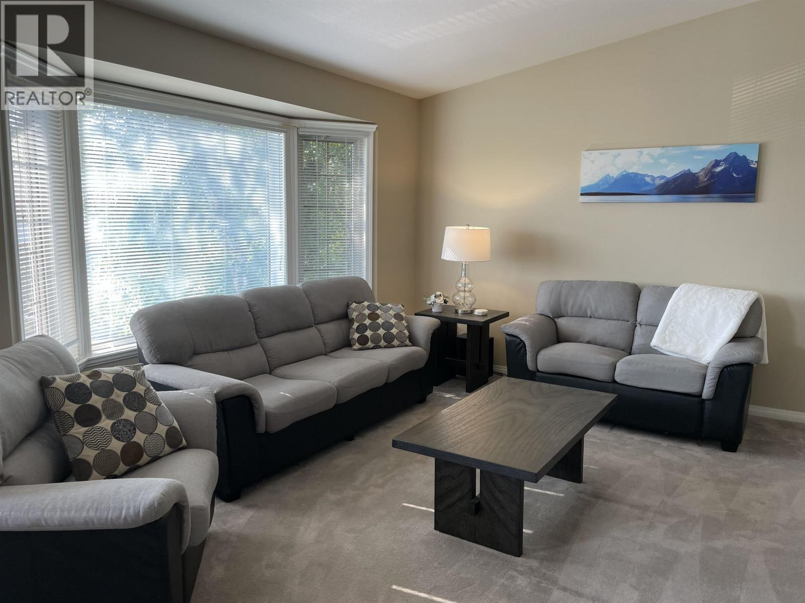 1585 EDMONTON STREET - Image 2