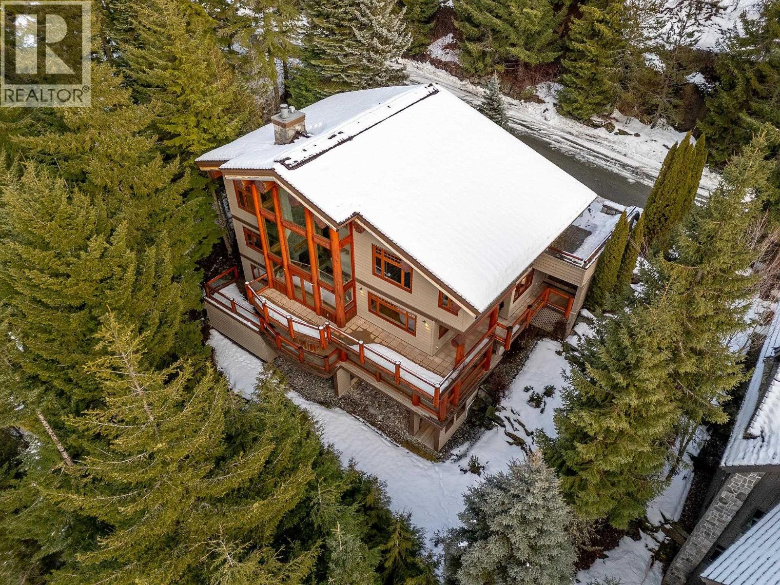 House in Whistler - Image 37