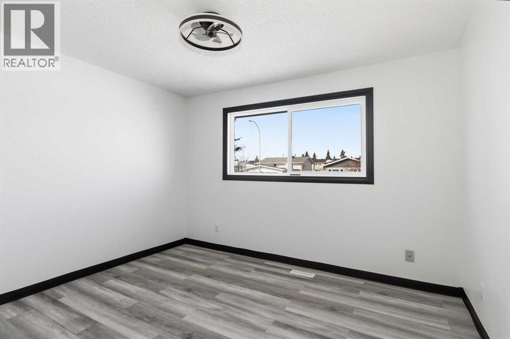 162 Elmore Drive, Fort McMurray