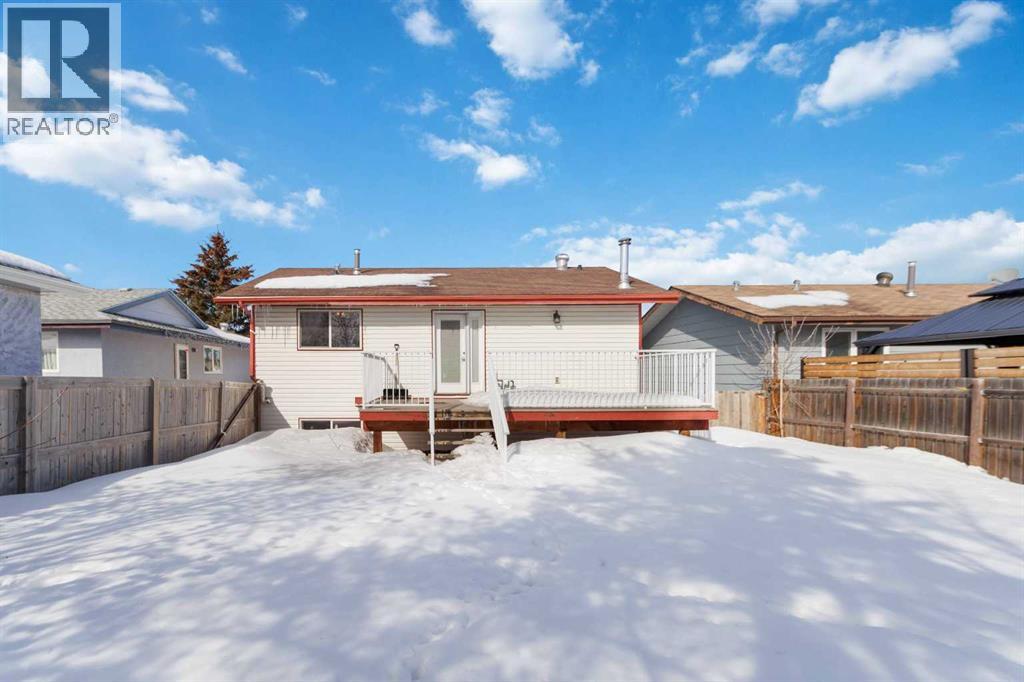 162 Elmore Drive, Fort McMurray