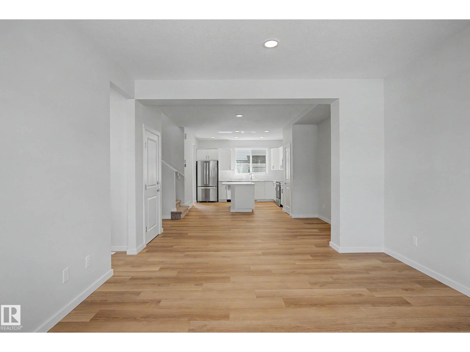 21203 25 AV NW, Edmonton