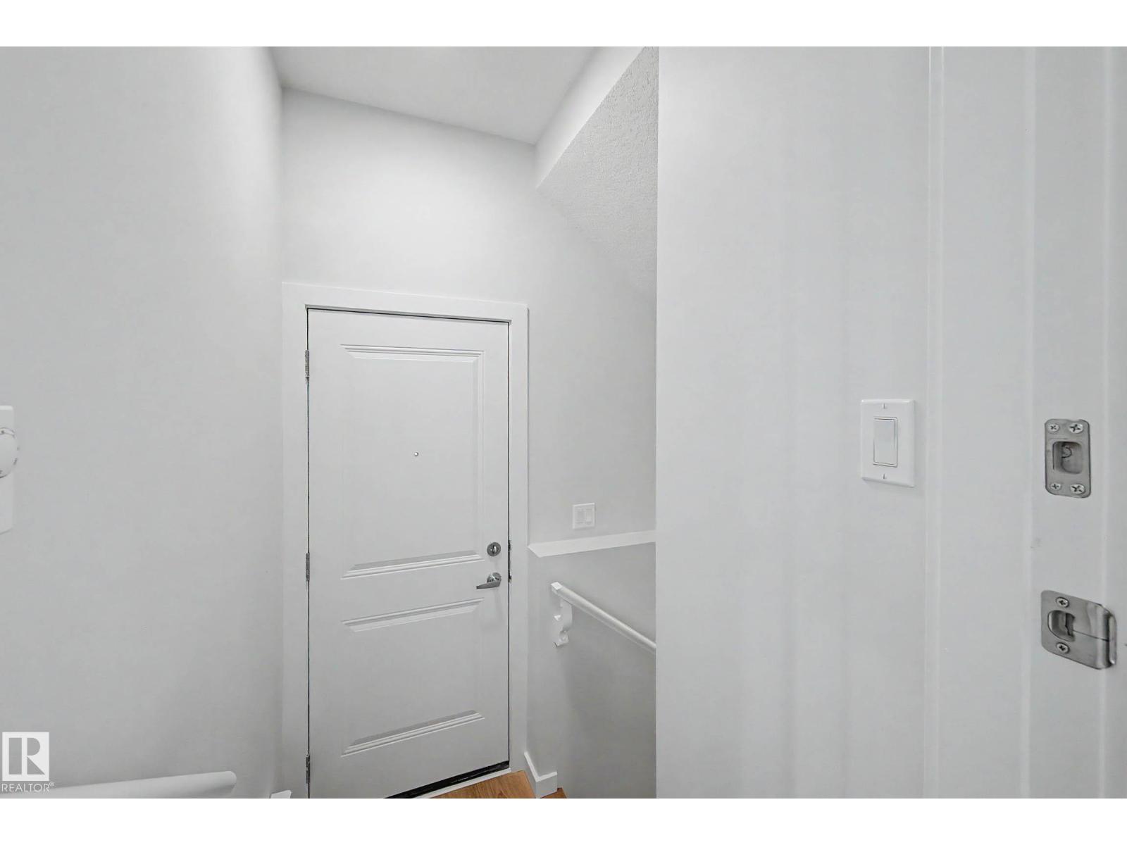 21203 25 AV NW, Edmonton