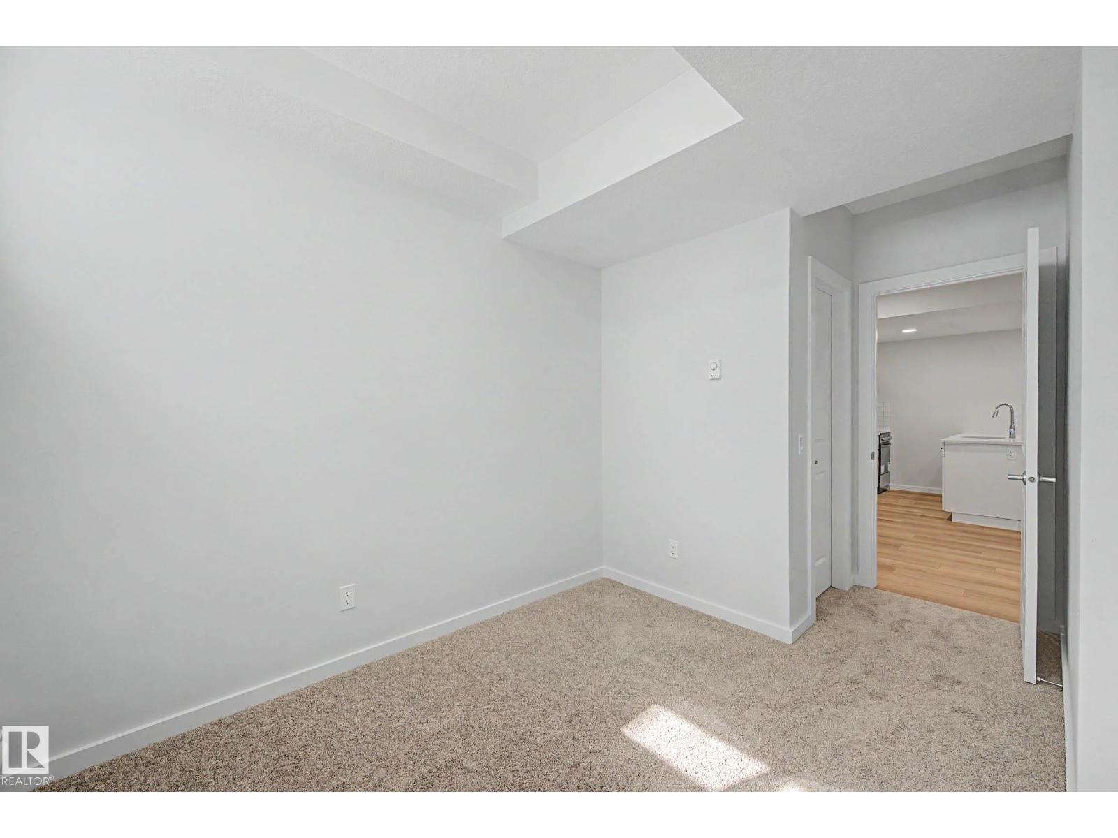 21203 25 AV NW, Edmonton