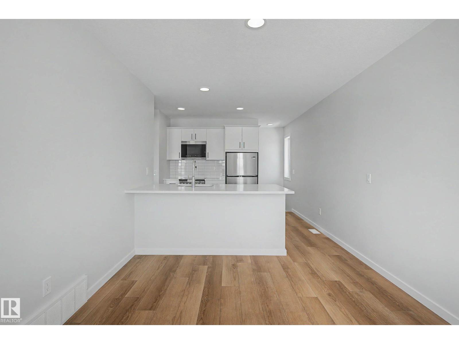 21203 25 AV NW, Edmonton