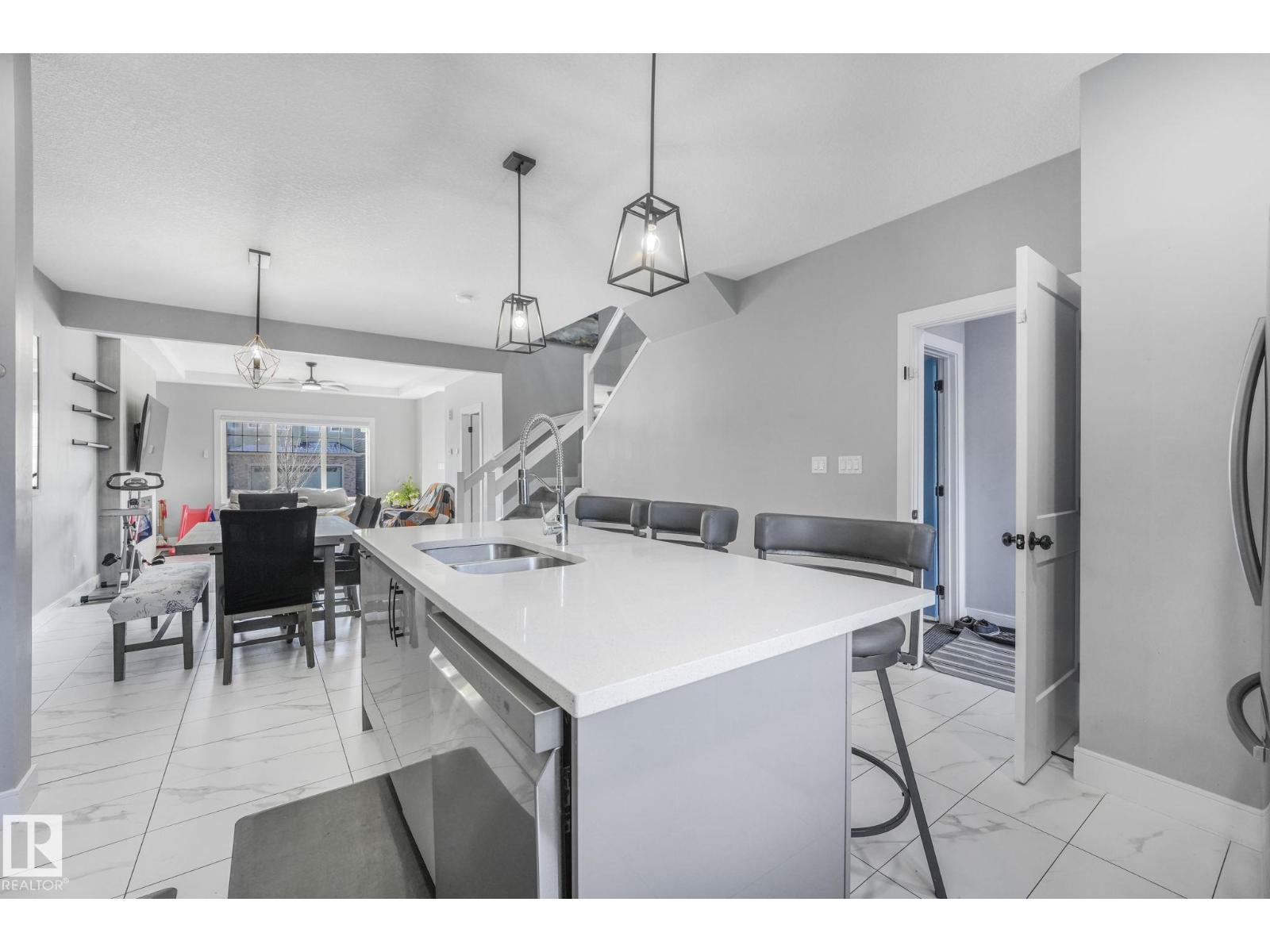 6512 175 AV NW, Edmonton