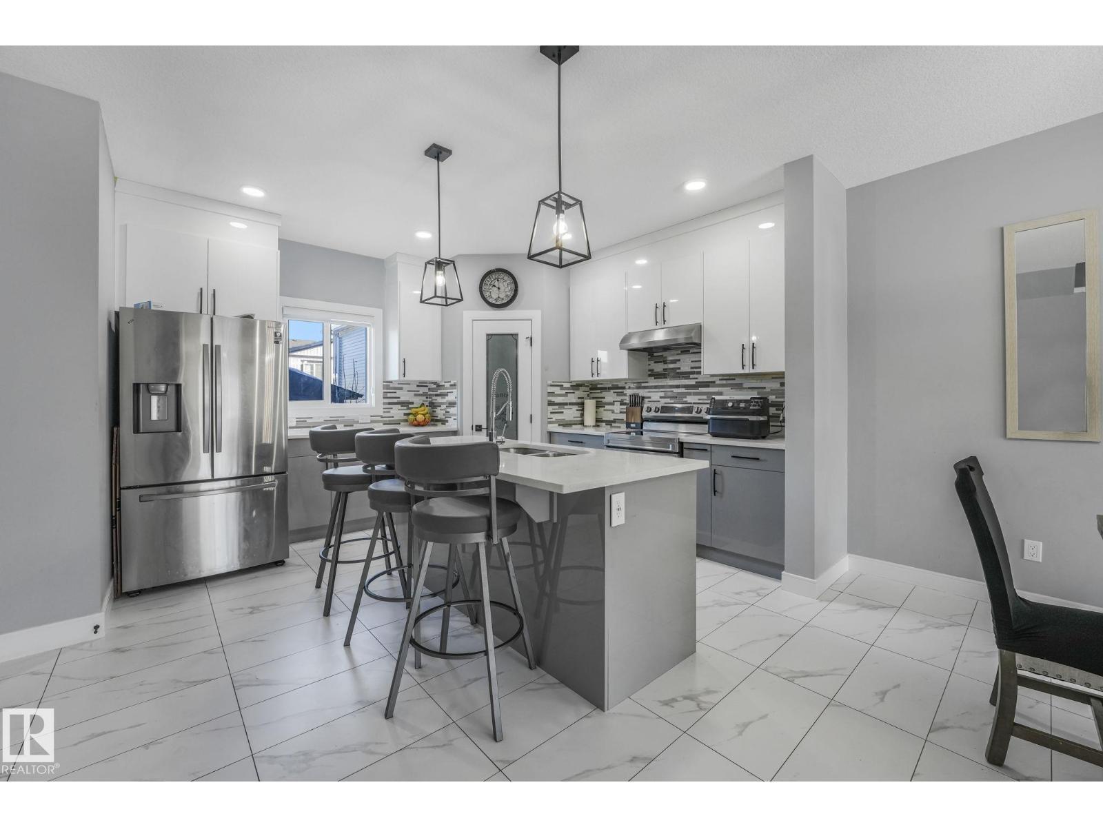 6512 175 AV NW, Edmonton