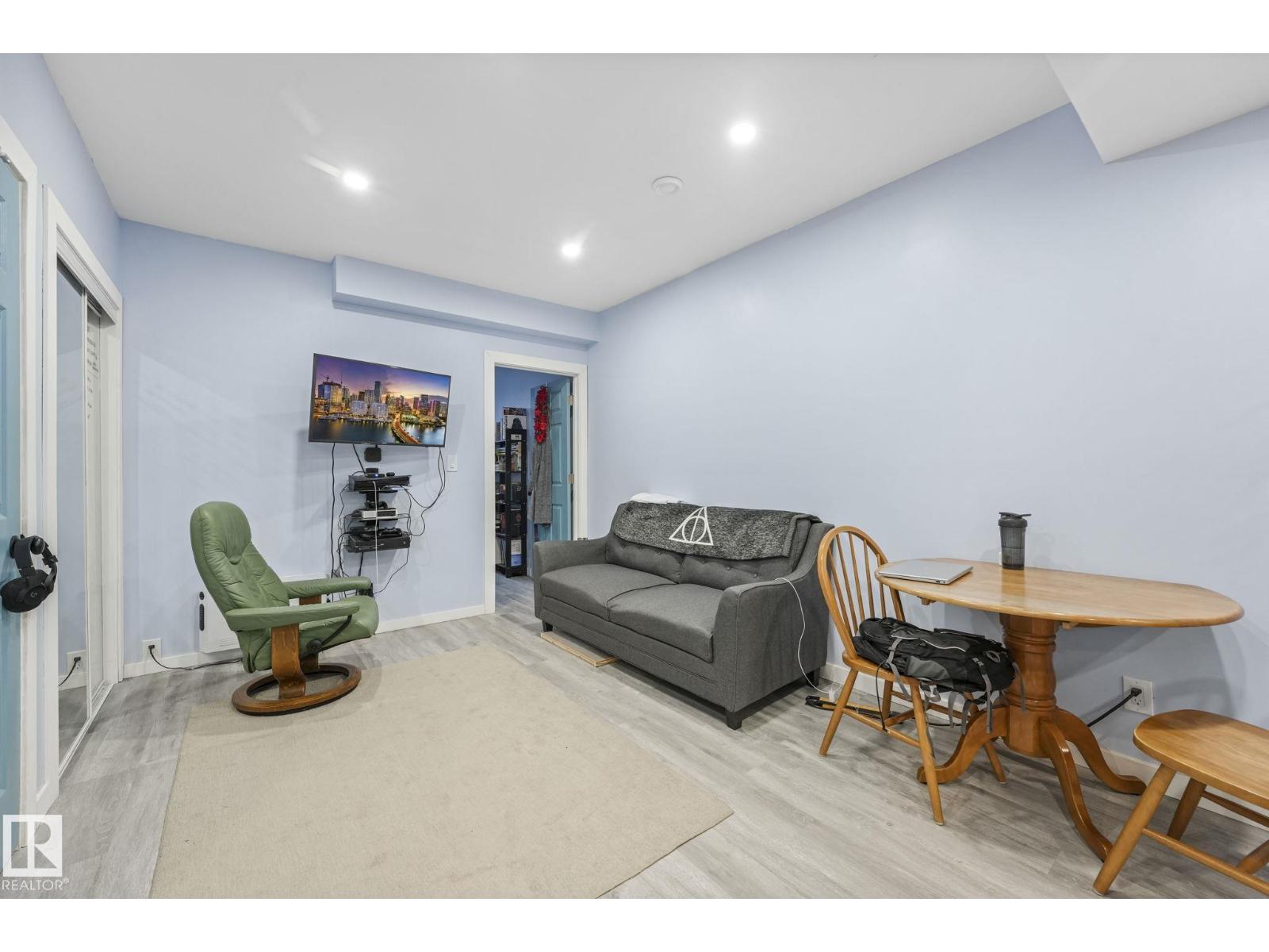 6512 175 AV NW, Edmonton