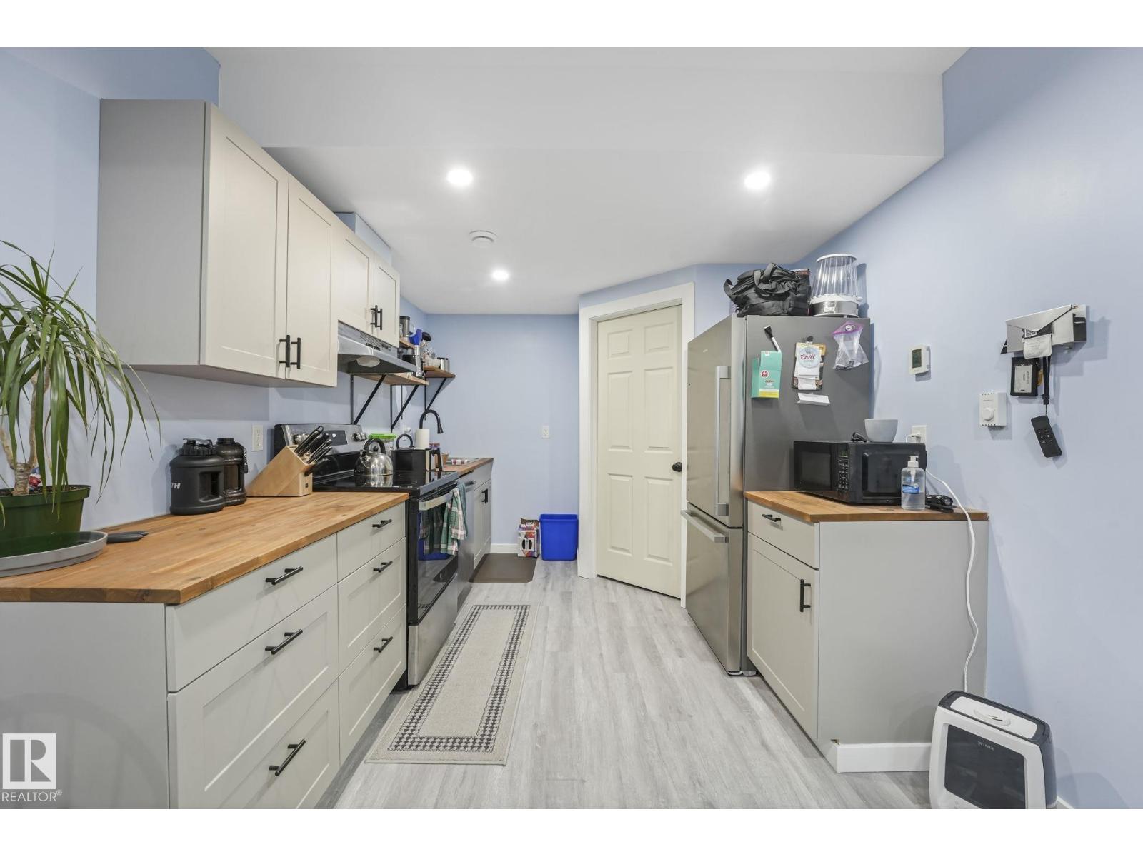 6512 175 AV NW, Edmonton