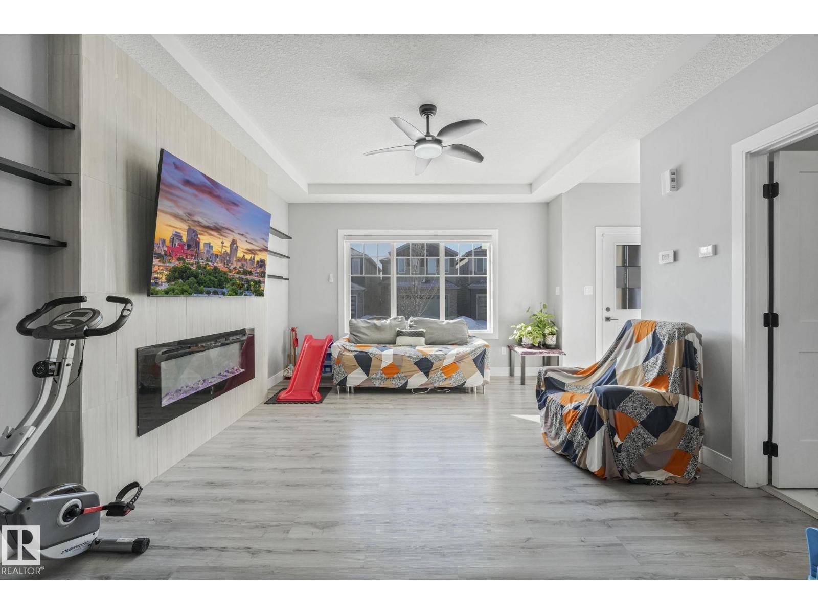 6512 175 AV NW, Edmonton