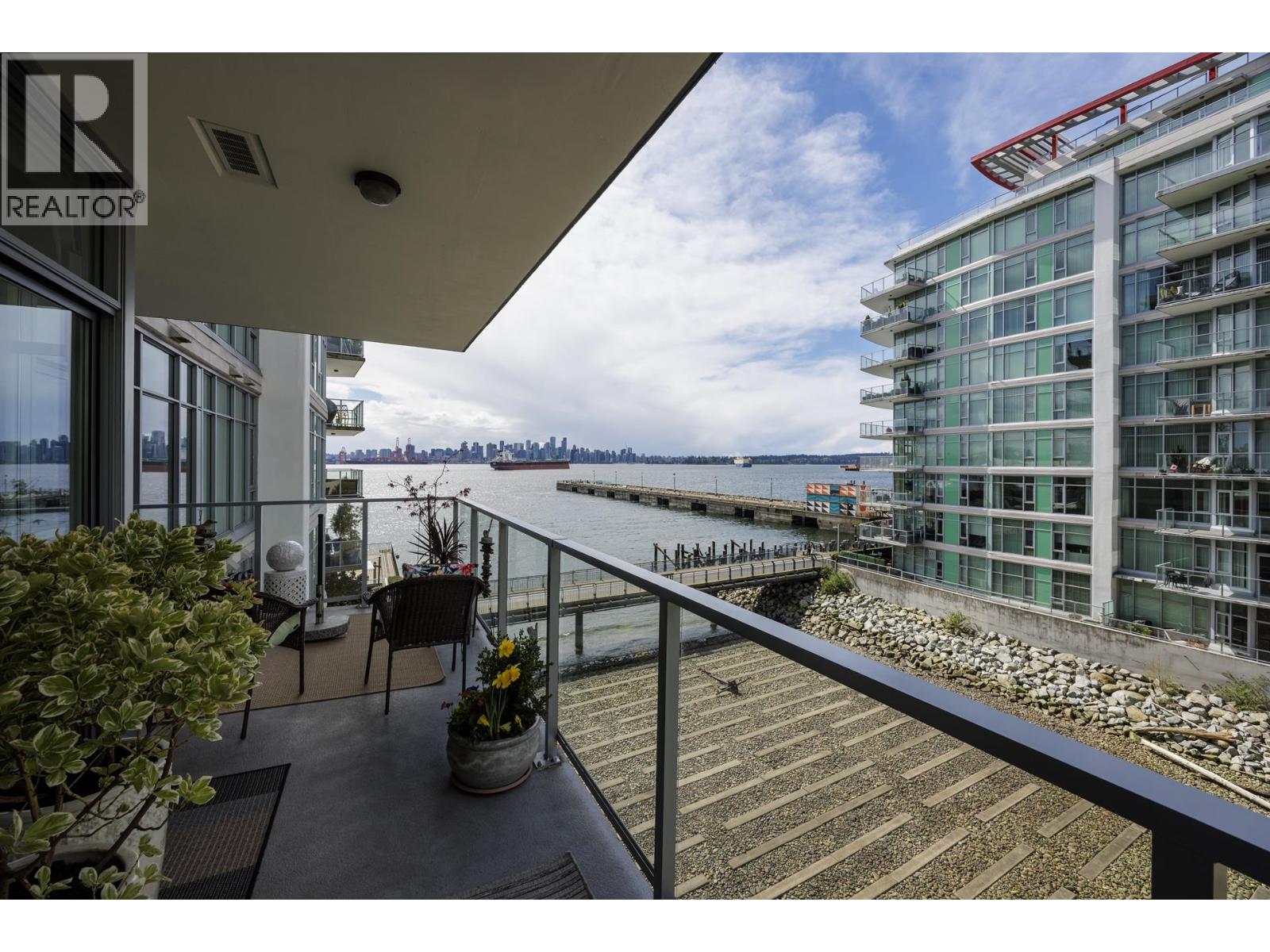303 185 VICTORY SHIP WAY, North Vancouver