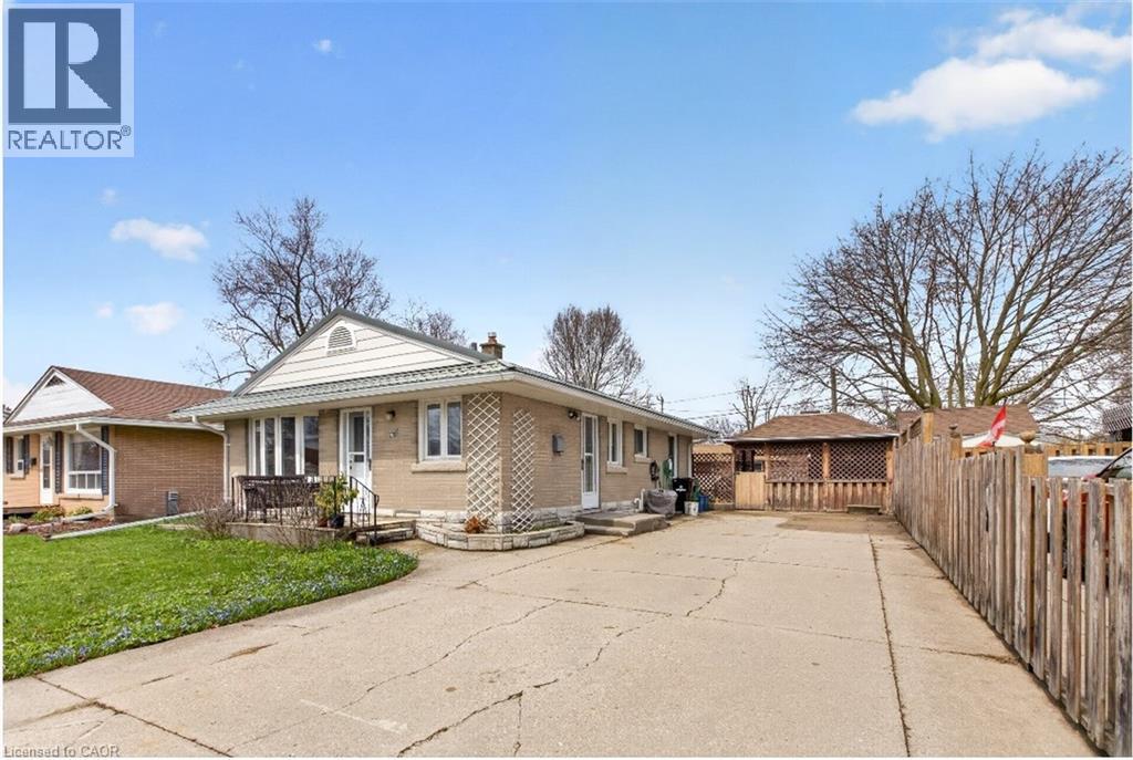 507 PHILIP Crescent, Cambridge, Ontario N3H2R4 - Photo 2