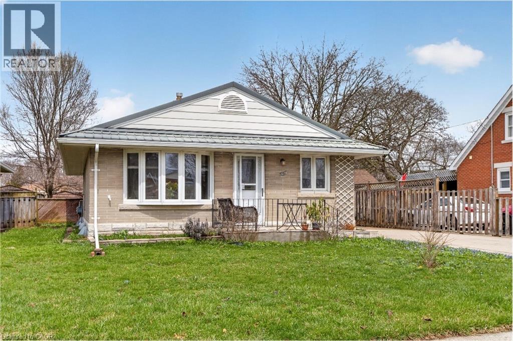 507 PHILIP Crescent, Cambridge, Ontario N3H2R4 - Photo 4