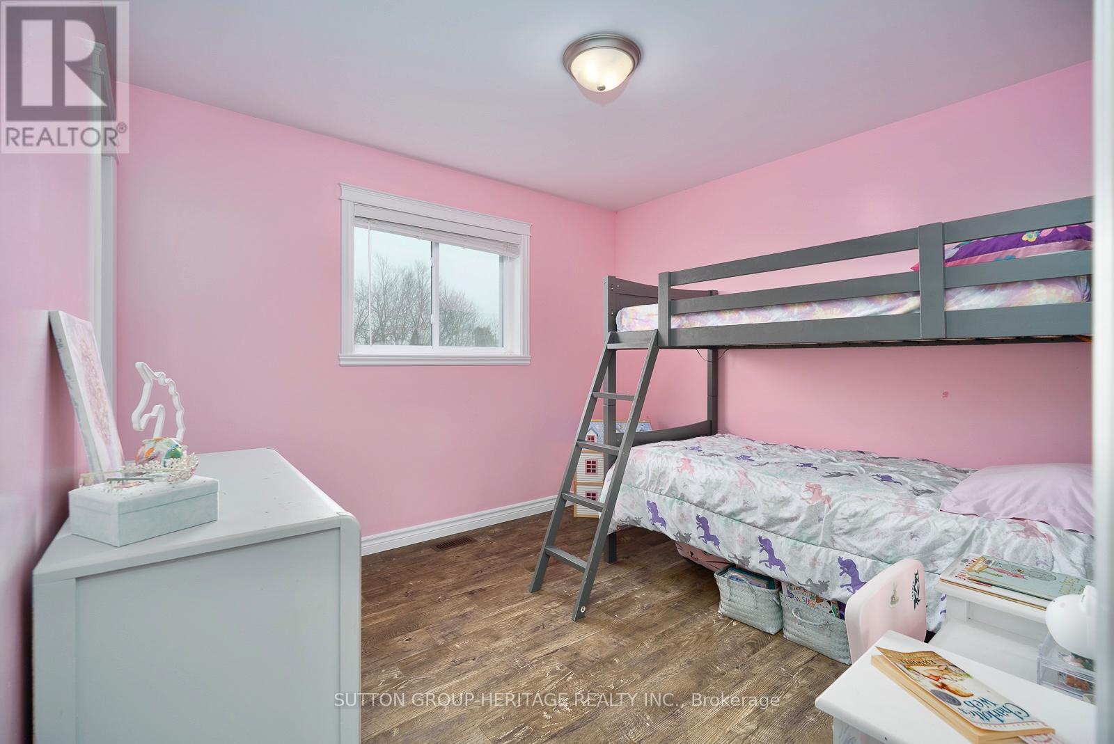 978 WARD STREET - 22