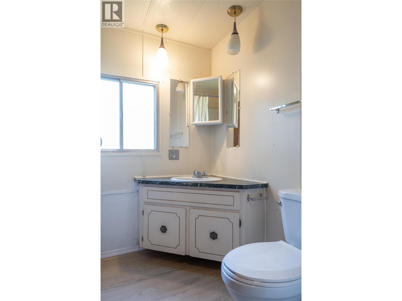 802 Center Street - 14