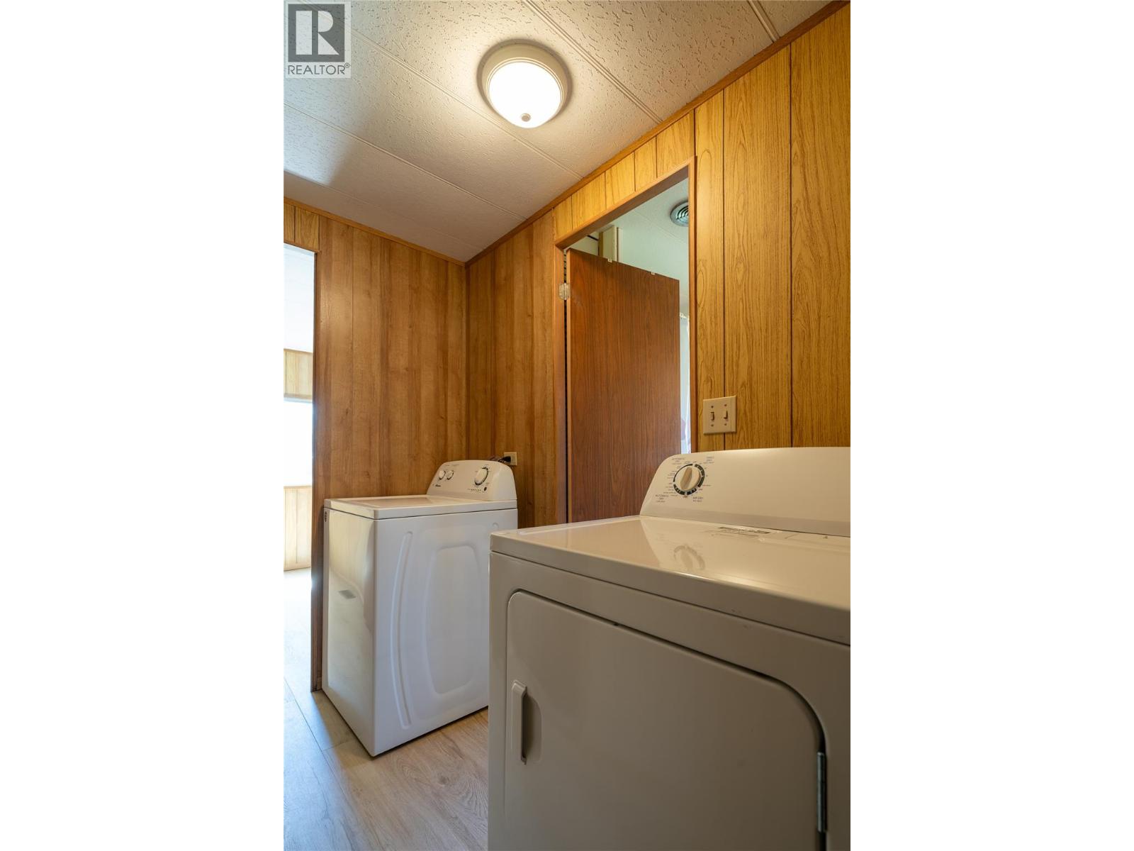 802 Center Street - 17