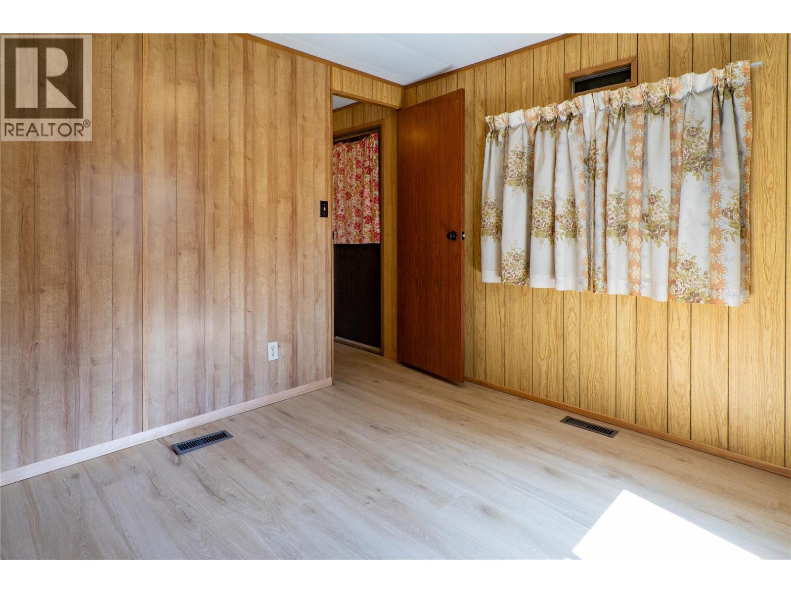 802 Center Street - 19