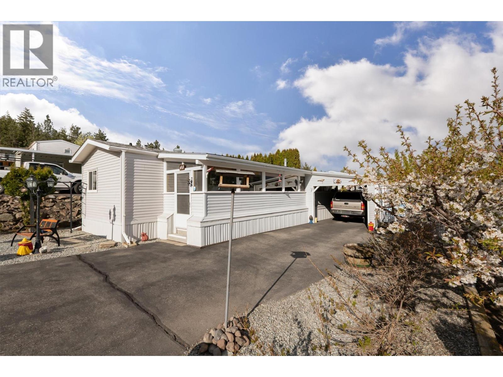40 1750 Lenz Road, West Kelowna