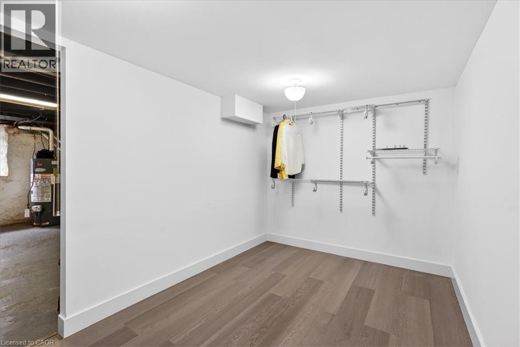 139 QUEEN Street S - 28