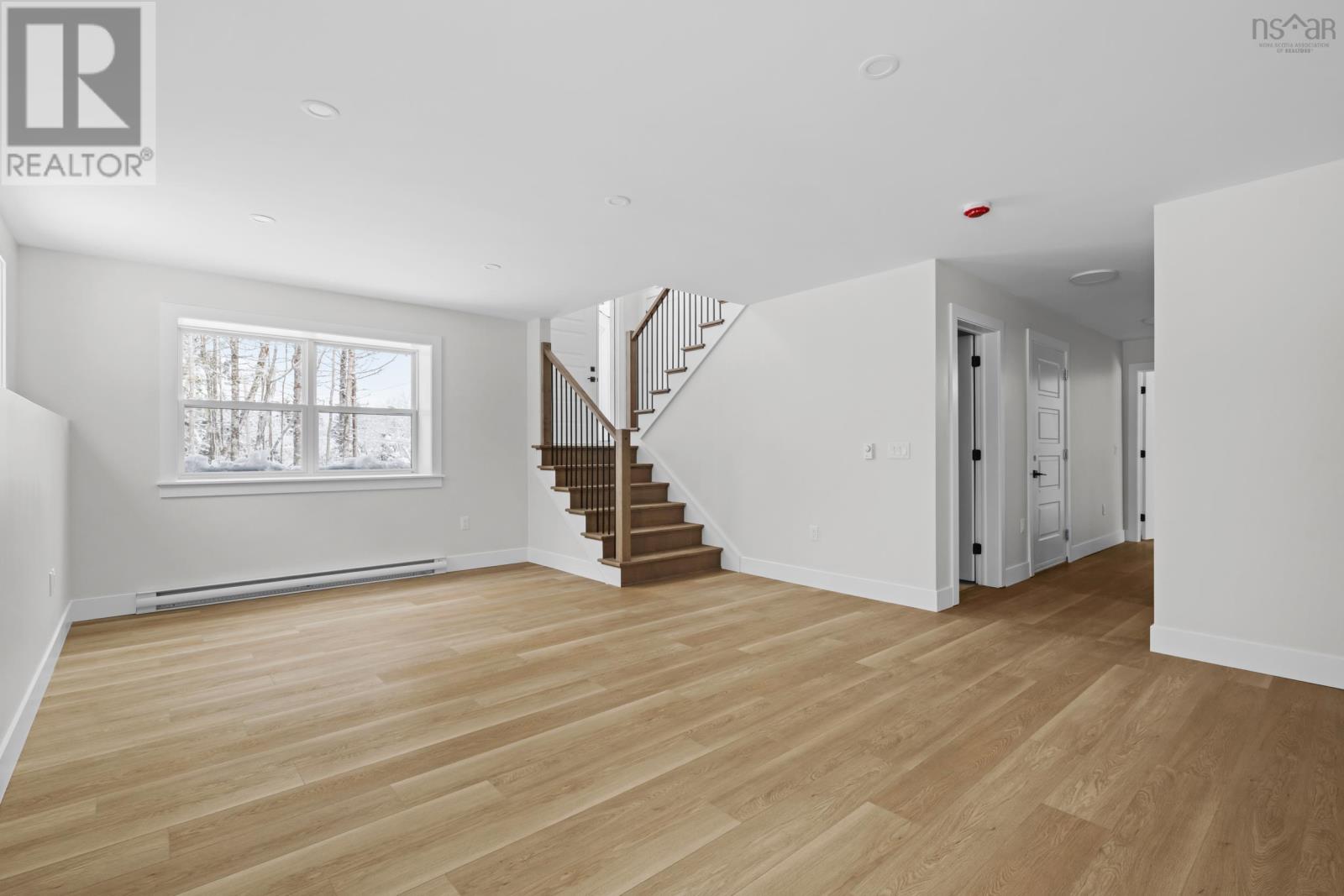 Property 35 of 46 of Lot 403 305 Everwood Avenue