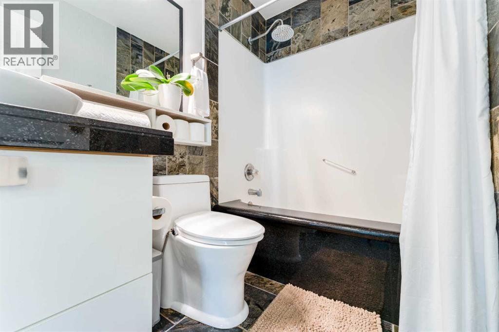 Single Family House 4 Level for Sale in  Country Hills Drive NW Country Hills Calgary 