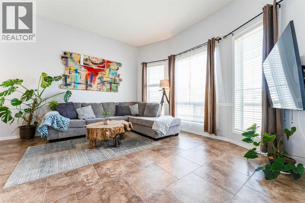 Single Family House 4 Level for Sale in  Country Hills Drive NW Country Hills Calgary 