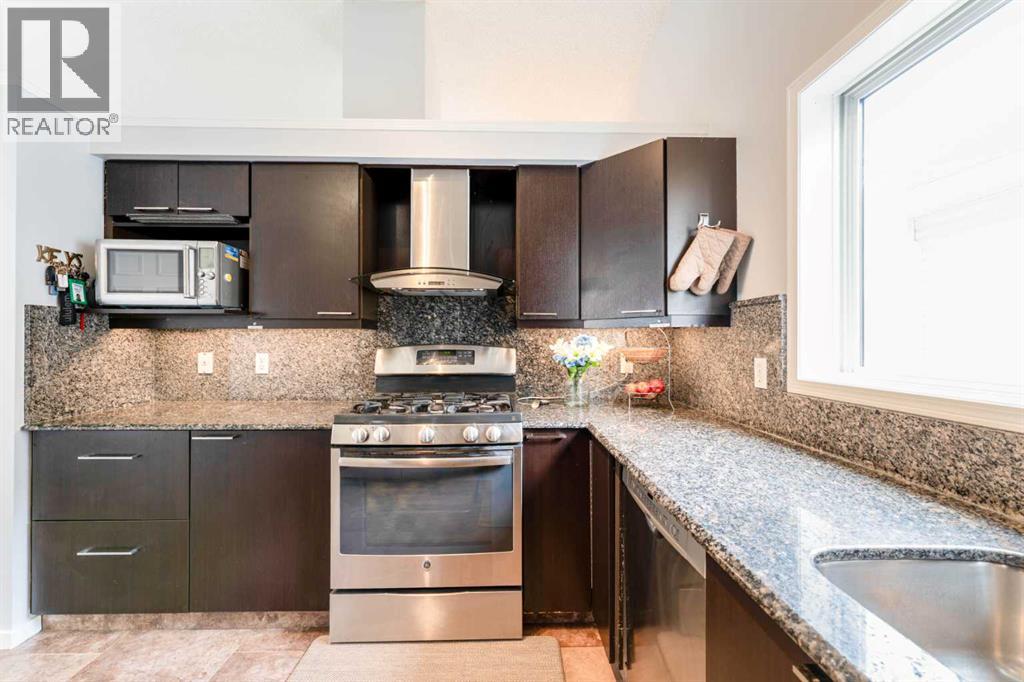 Single Family House 4 Level for Sale in  Country Hills Drive NW Country Hills Calgary 