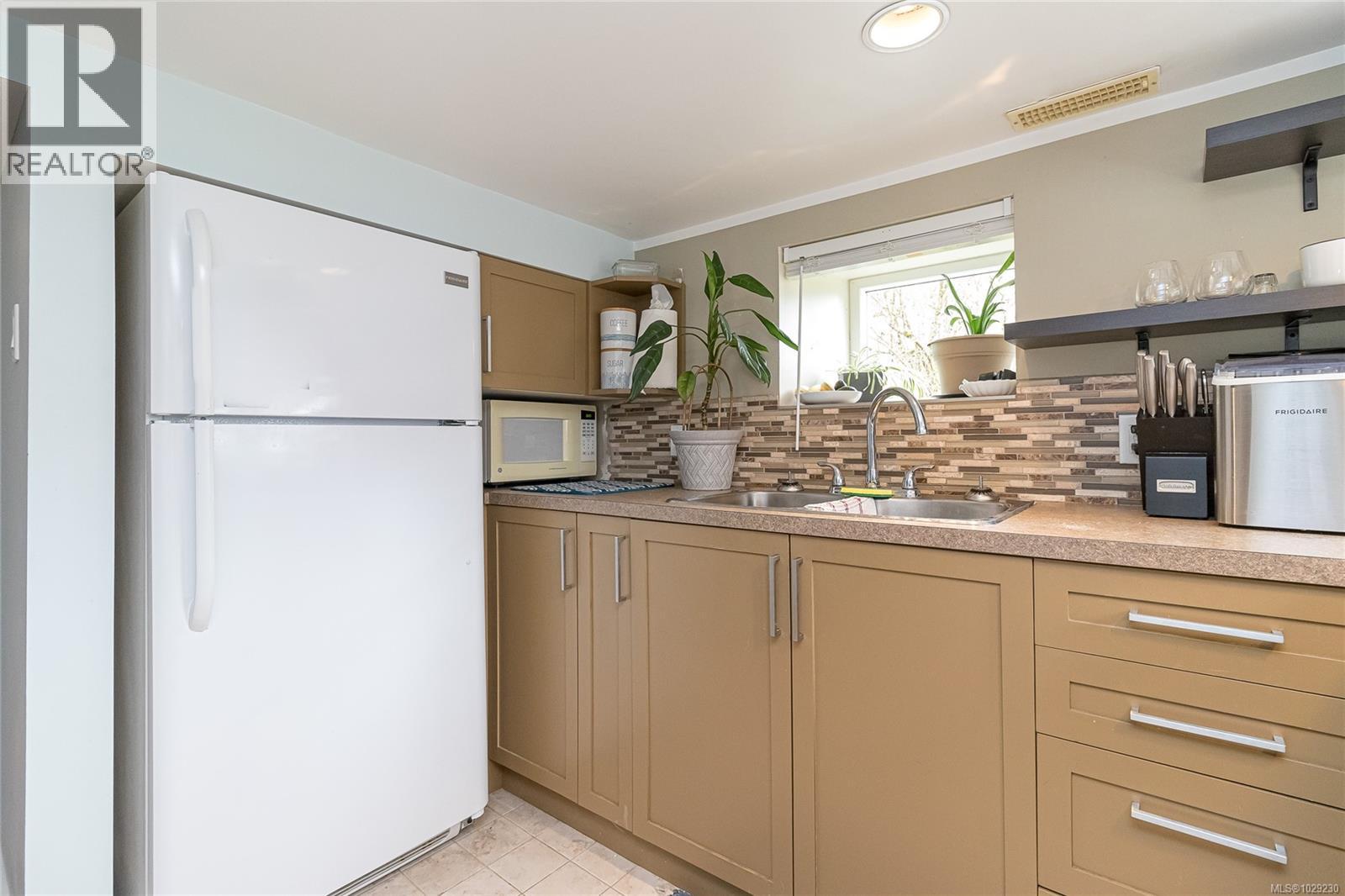 3074 Earl Grey St - 35