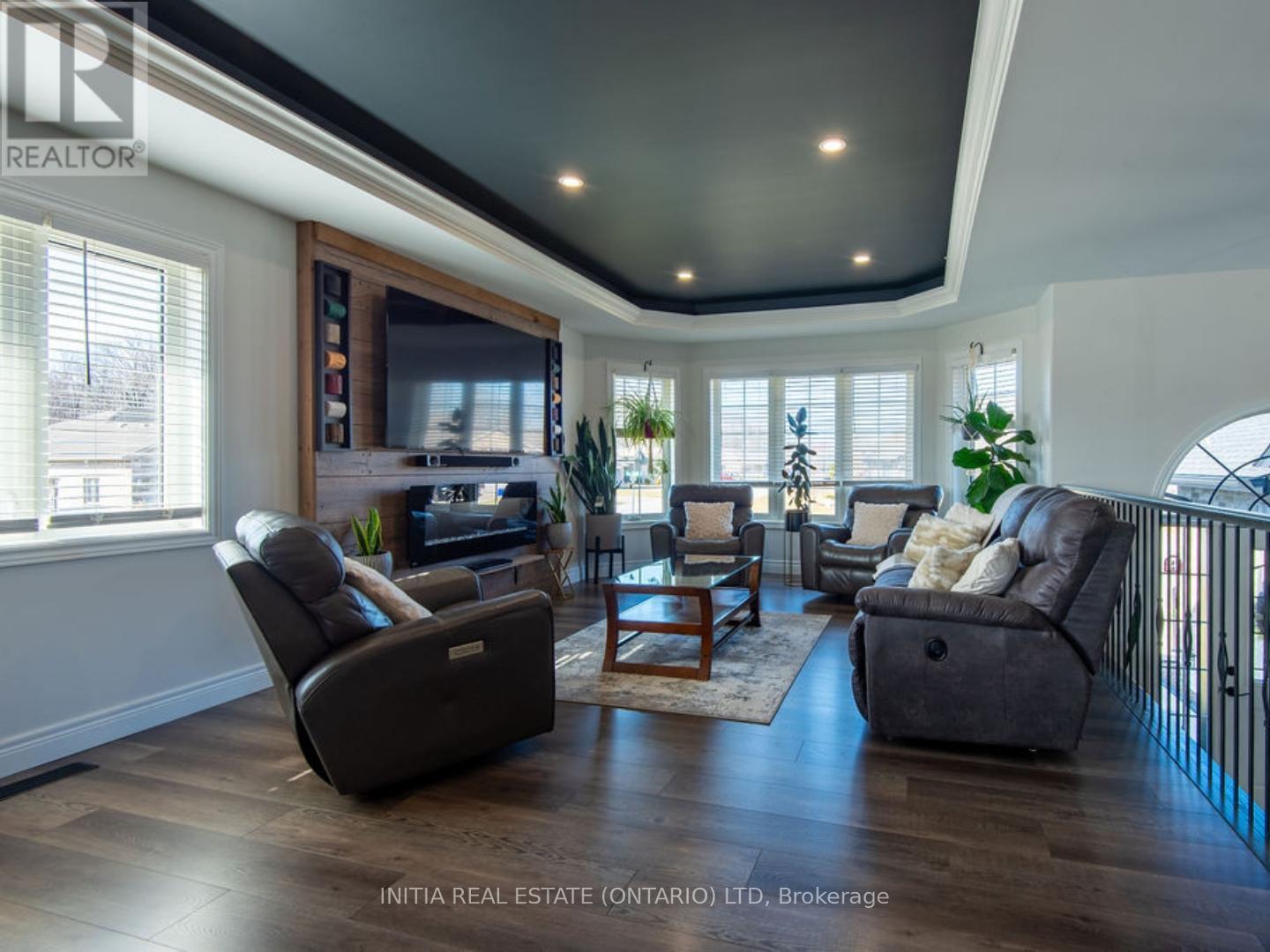 4011 ENGLEHART DRIVE Property Photo