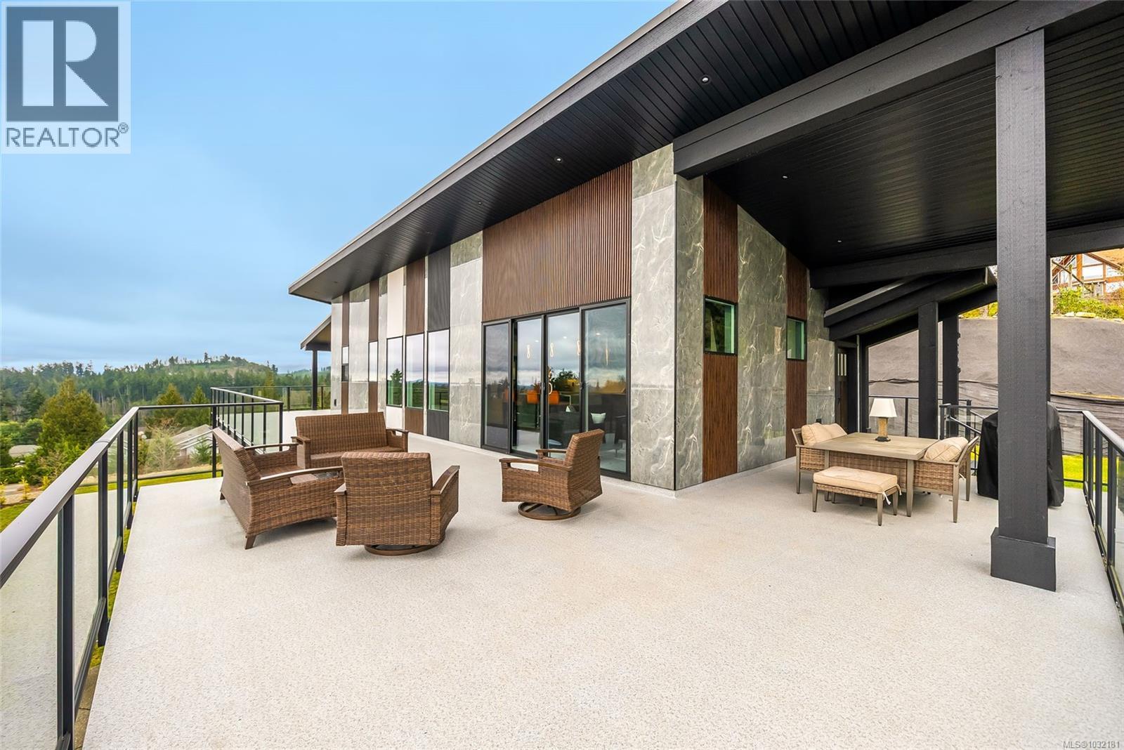 1704 Warn Way, Qualicum Beach