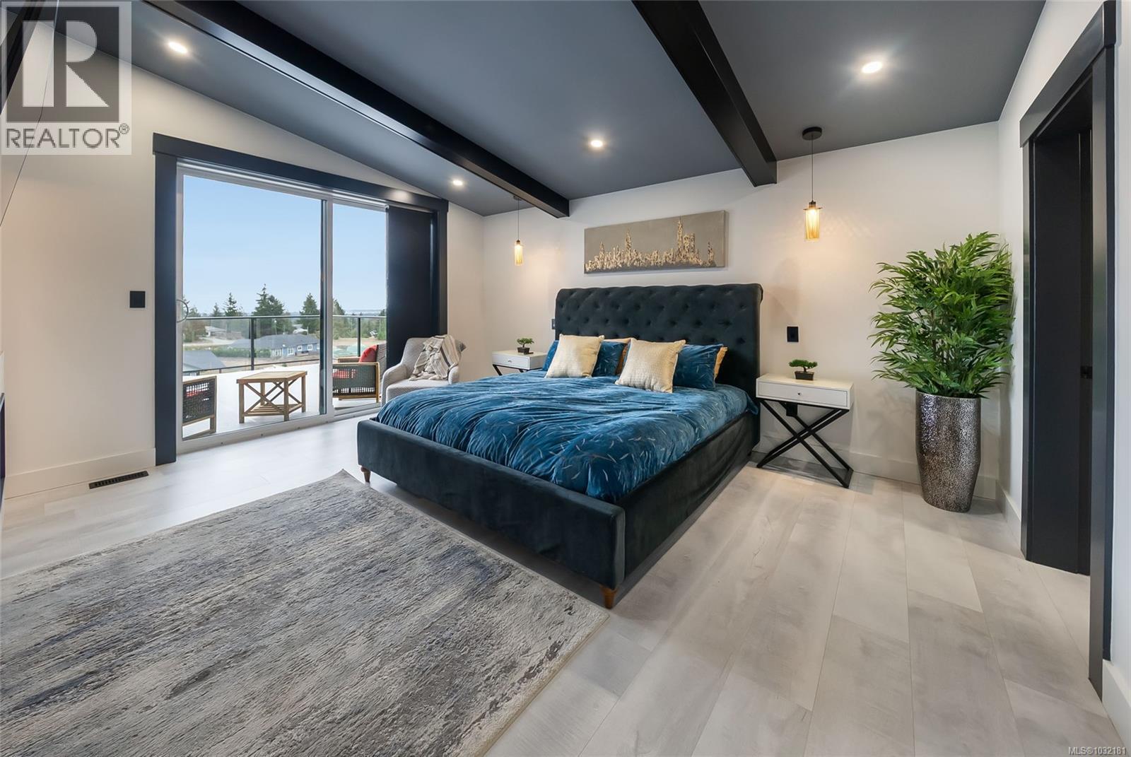 1704 Warn Way, Qualicum Beach