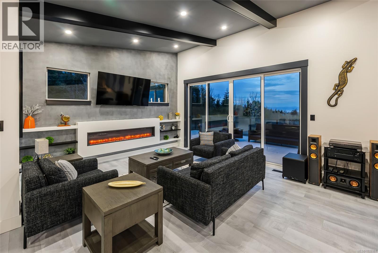 1704 Warn Way, Qualicum Beach