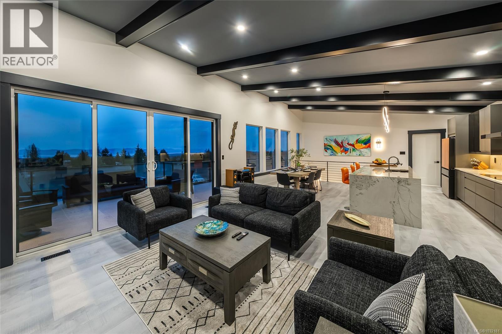 1704 Warn Way, Qualicum Beach