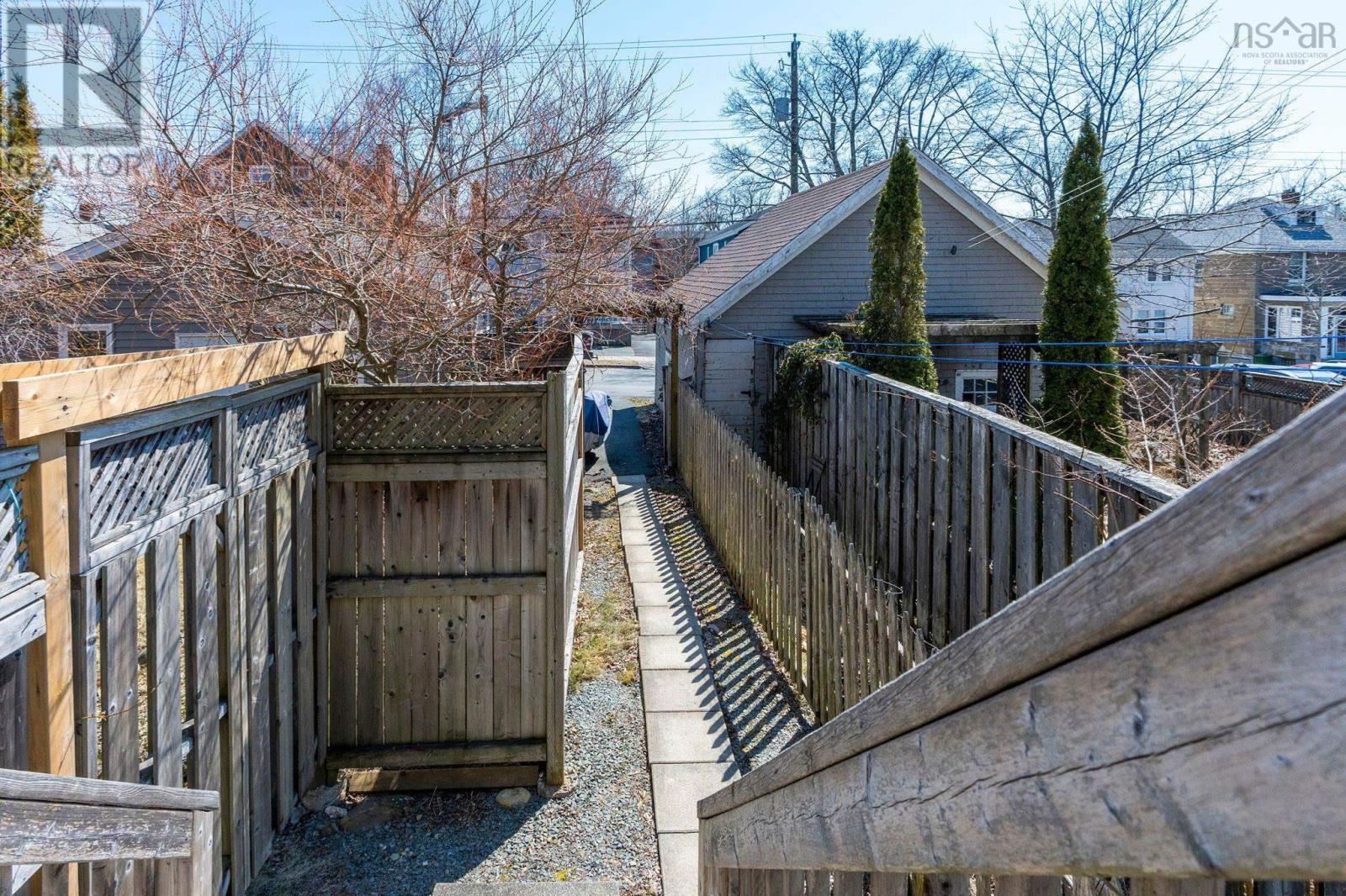 Property 43 of 46 of 6030/6032 Cherry Street