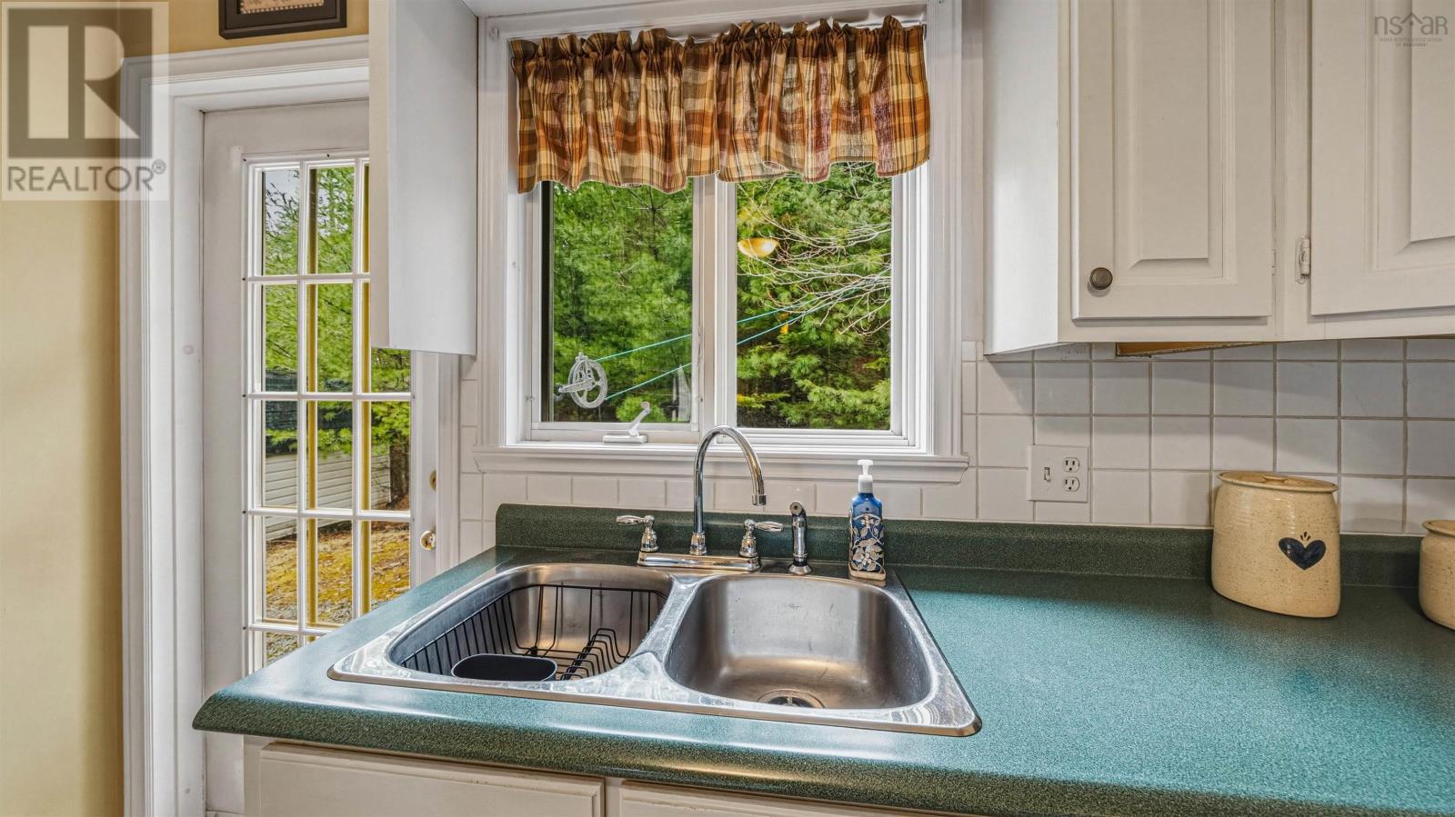 Property 23 of 43 of 38 Bianca Court