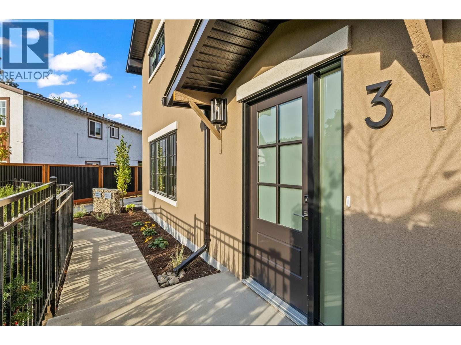 2957 Conlin Court Unit# 3, Kelowna