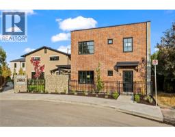 3 2957 Conlin Court, Kelowna