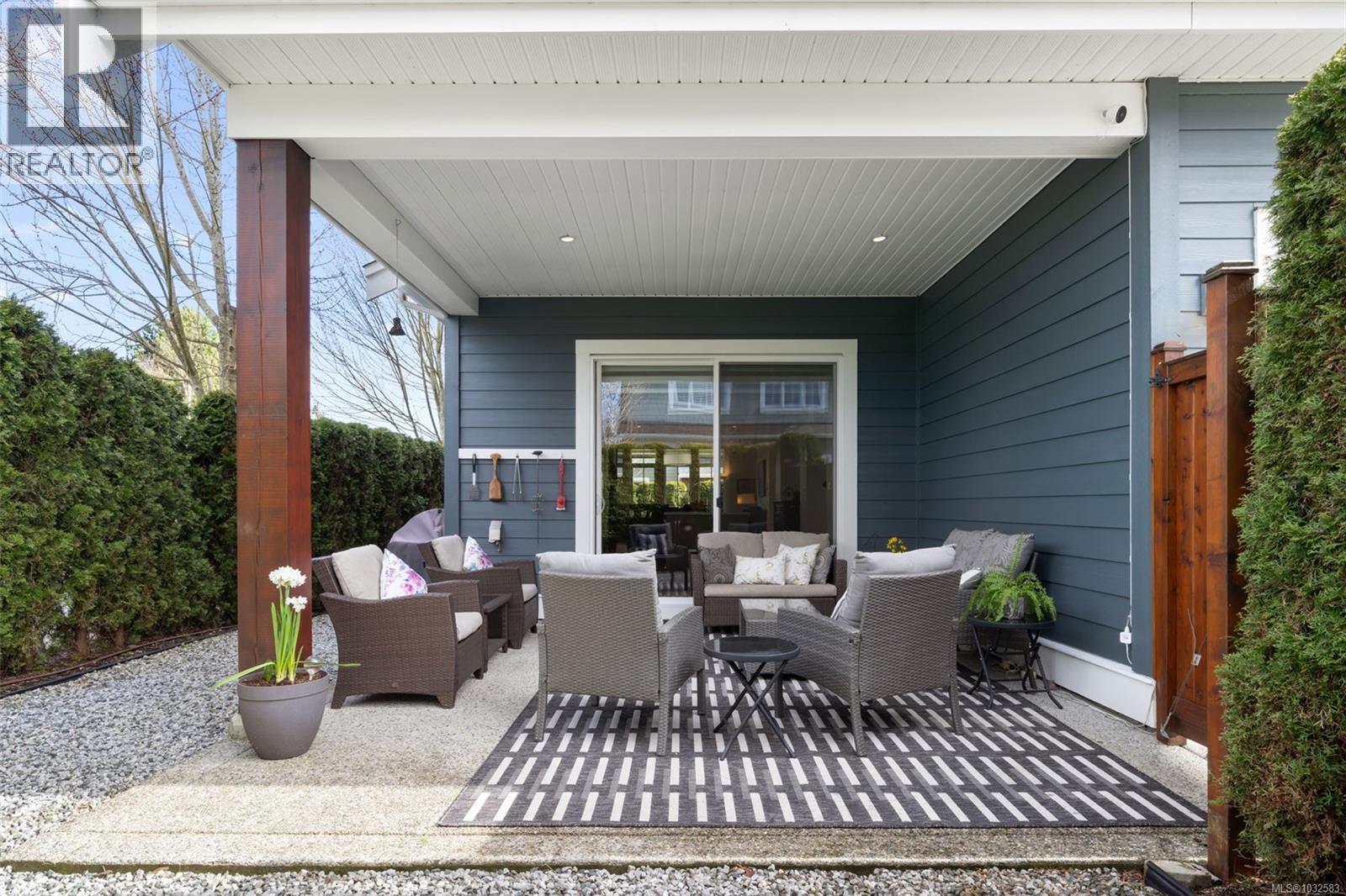  2015 Seawind Way, Sidney