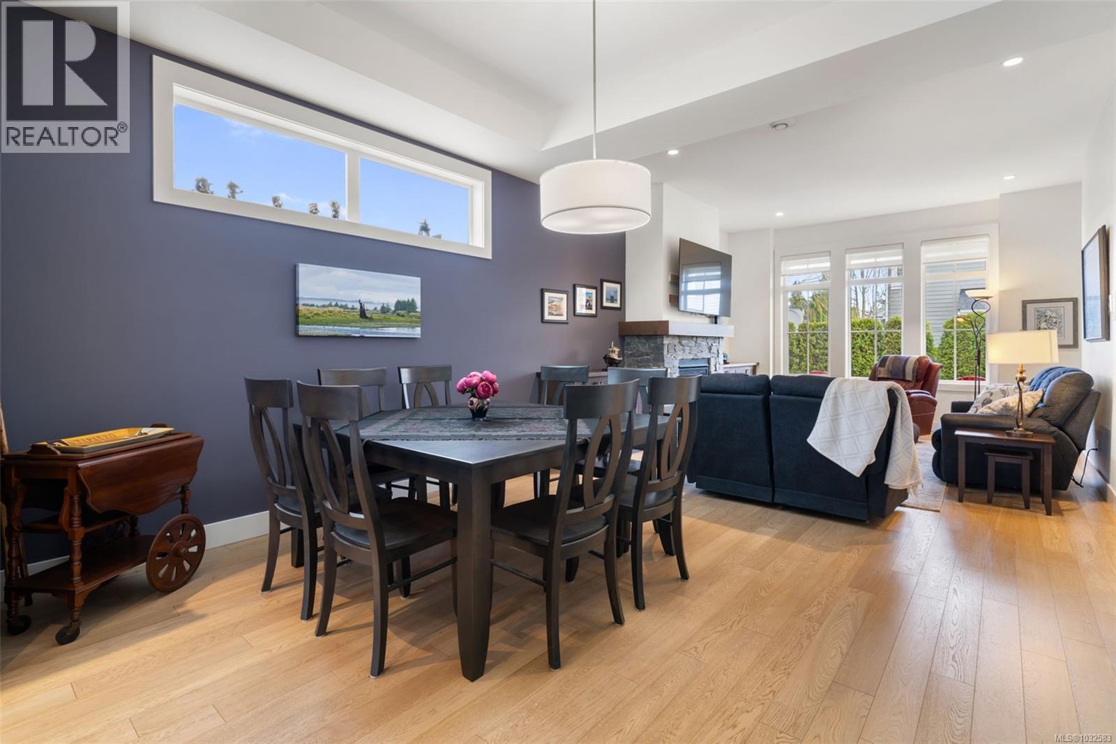  2015 Seawind Way, Sidney